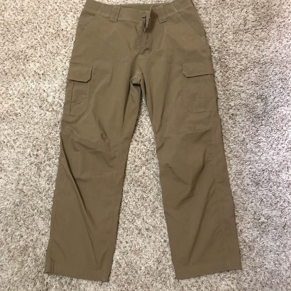 Under Armour tactical cargo pants